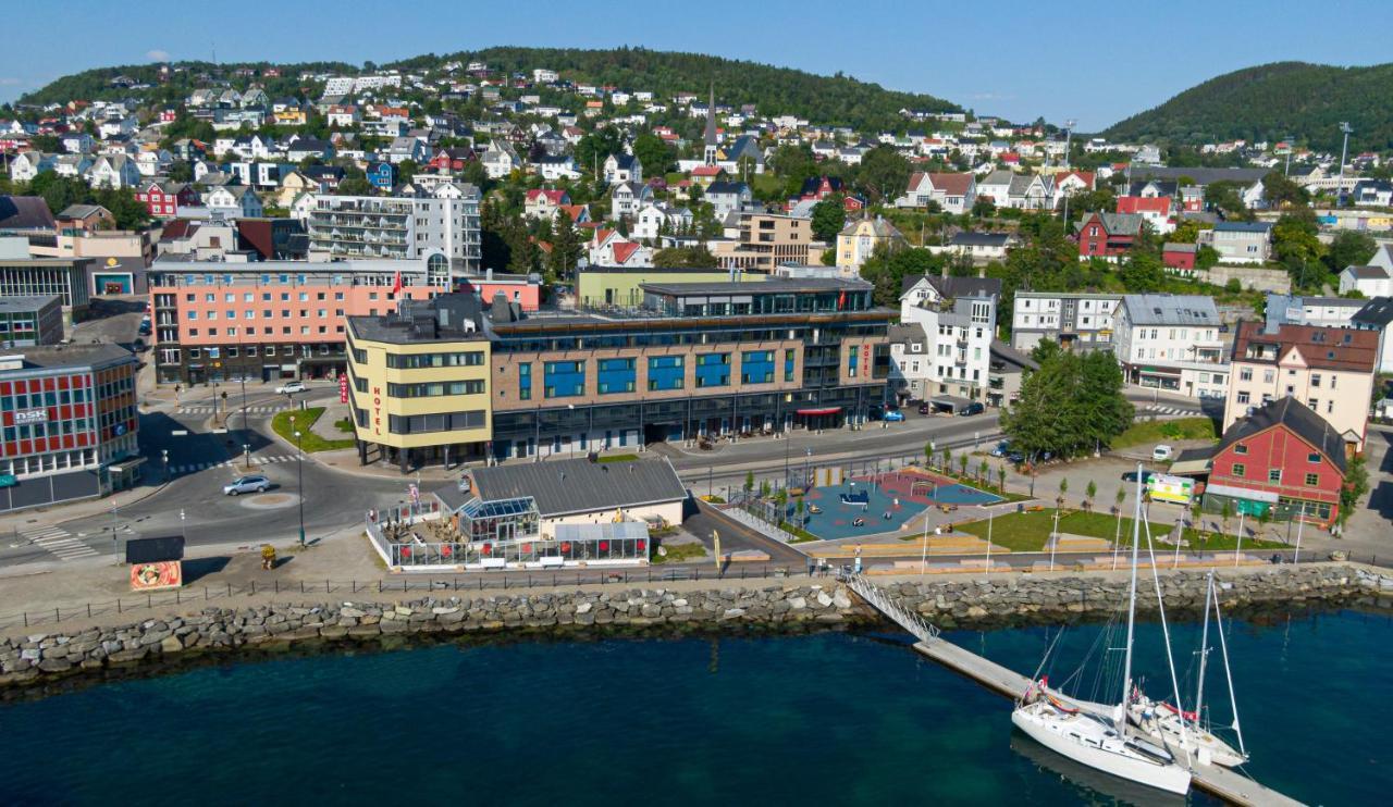 Thon Hotel Harstad Exterior photo